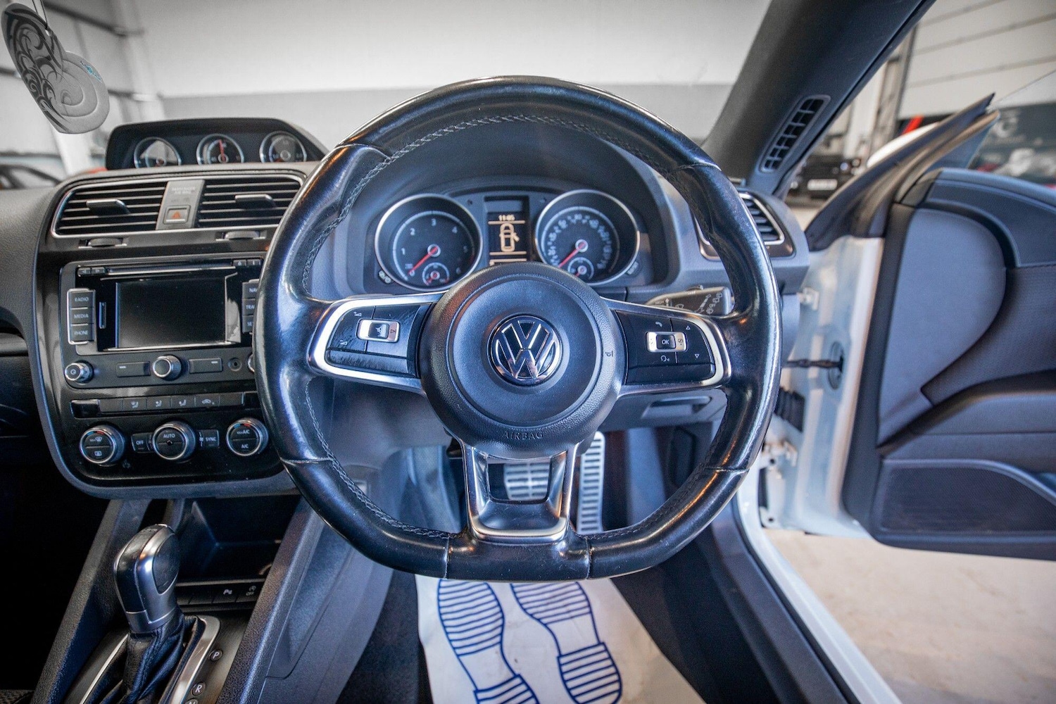 Used Volkswagen Scirocco 2014 for sale - 76825036: Photo 16