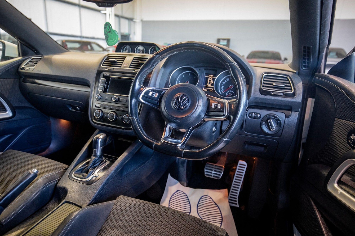 Used Volkswagen Scirocco 2014 for sale - 76825036: Photo 2