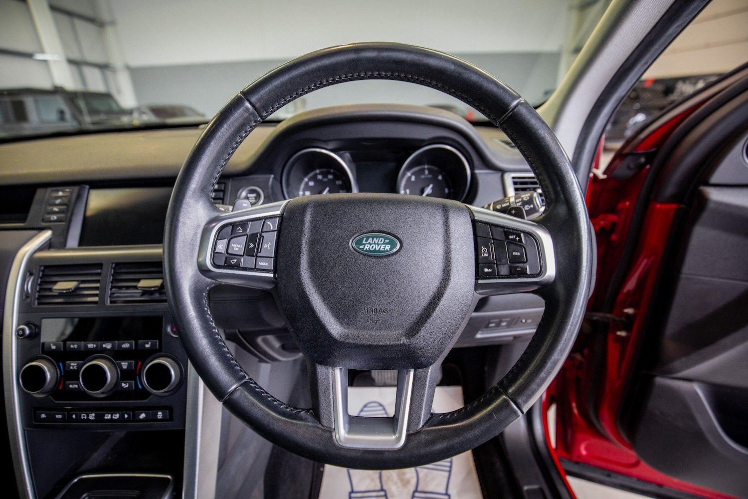 Used Land Rover Discovery Sport 2017 for sale - 76823718: Photo 19