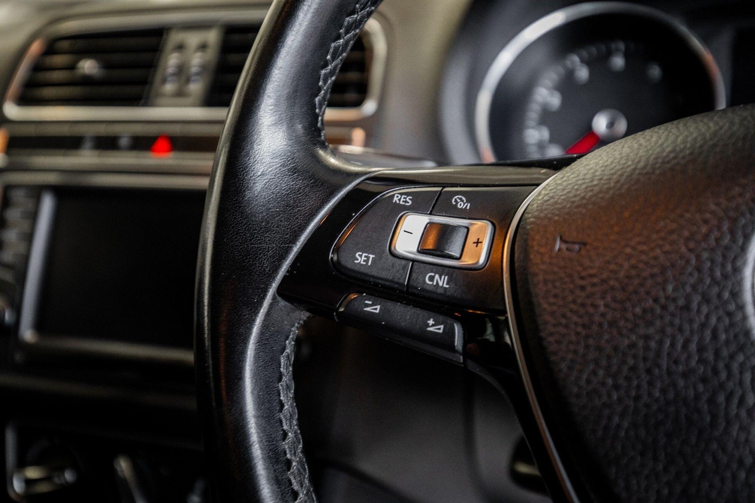 Used Volkswagen Polo 2016 for sale - 76823713: Photo 19