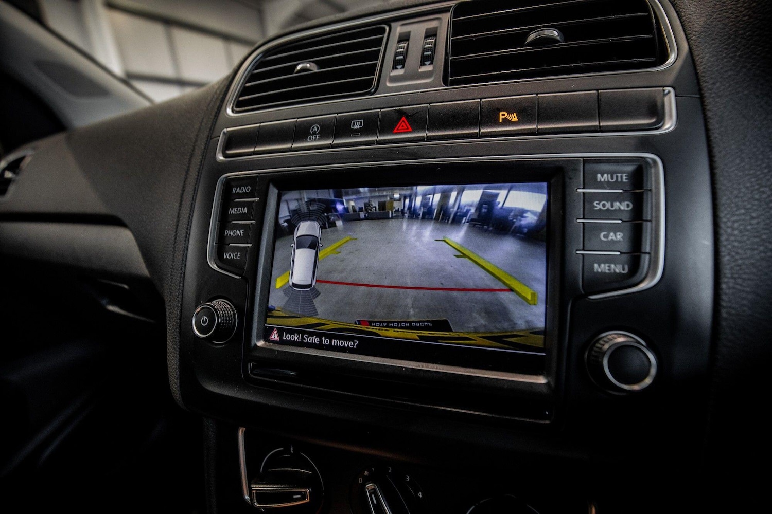 Used Volkswagen Polo 2016 for sale - 76823713: Photo 23