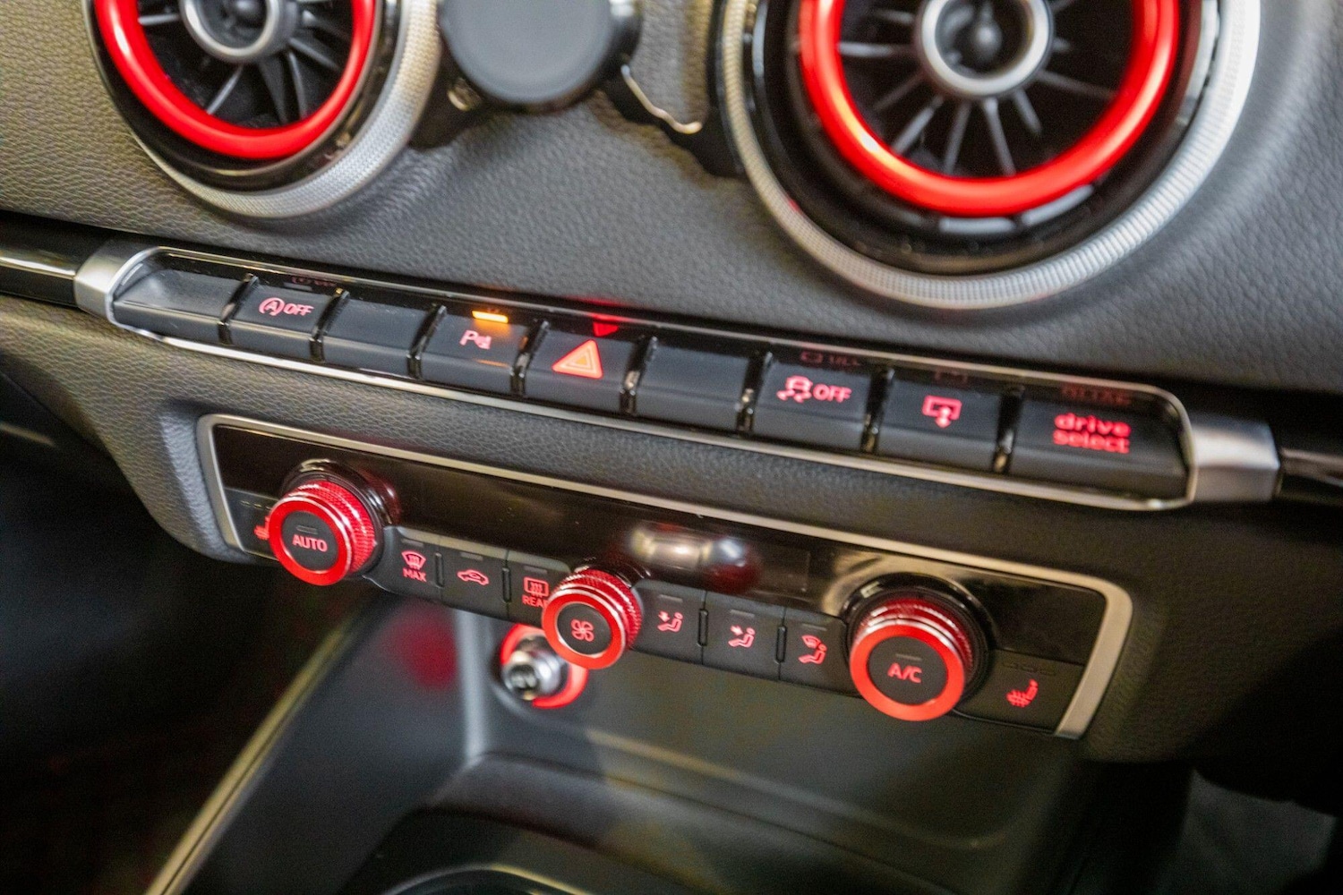 Used Audi RS3 2015 for sale - 77883208: Photo 30