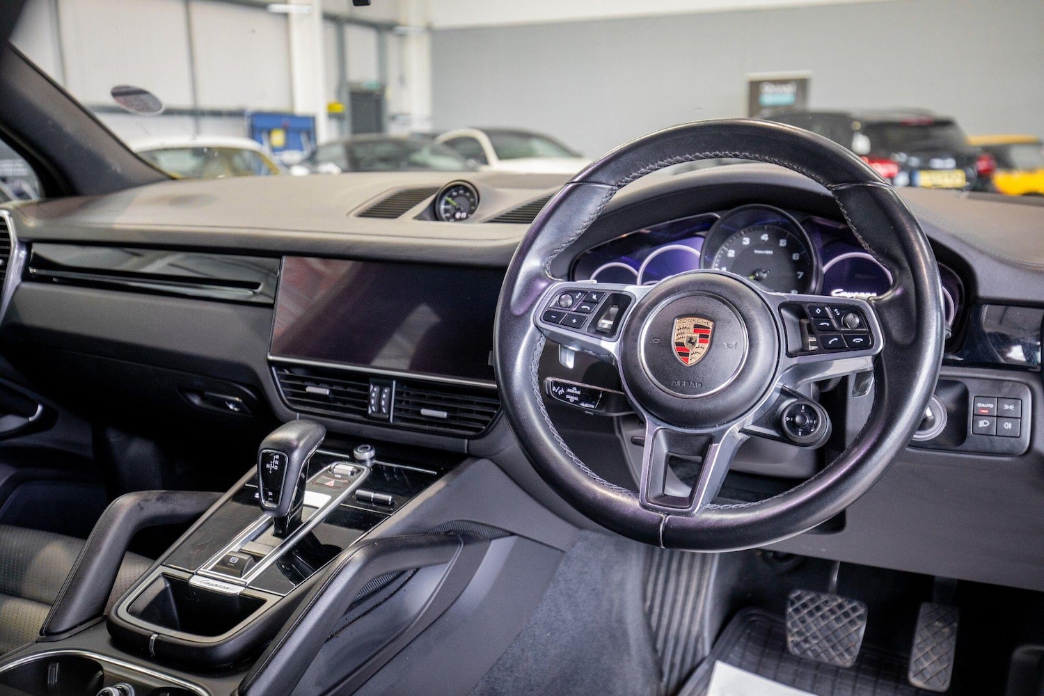 Used Porsche Cayenne 2021 for sale - 77994073: Photo 2