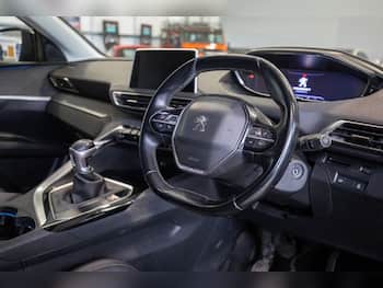 Used Peugeot 3008 2019 for sale - 79690652: Photo