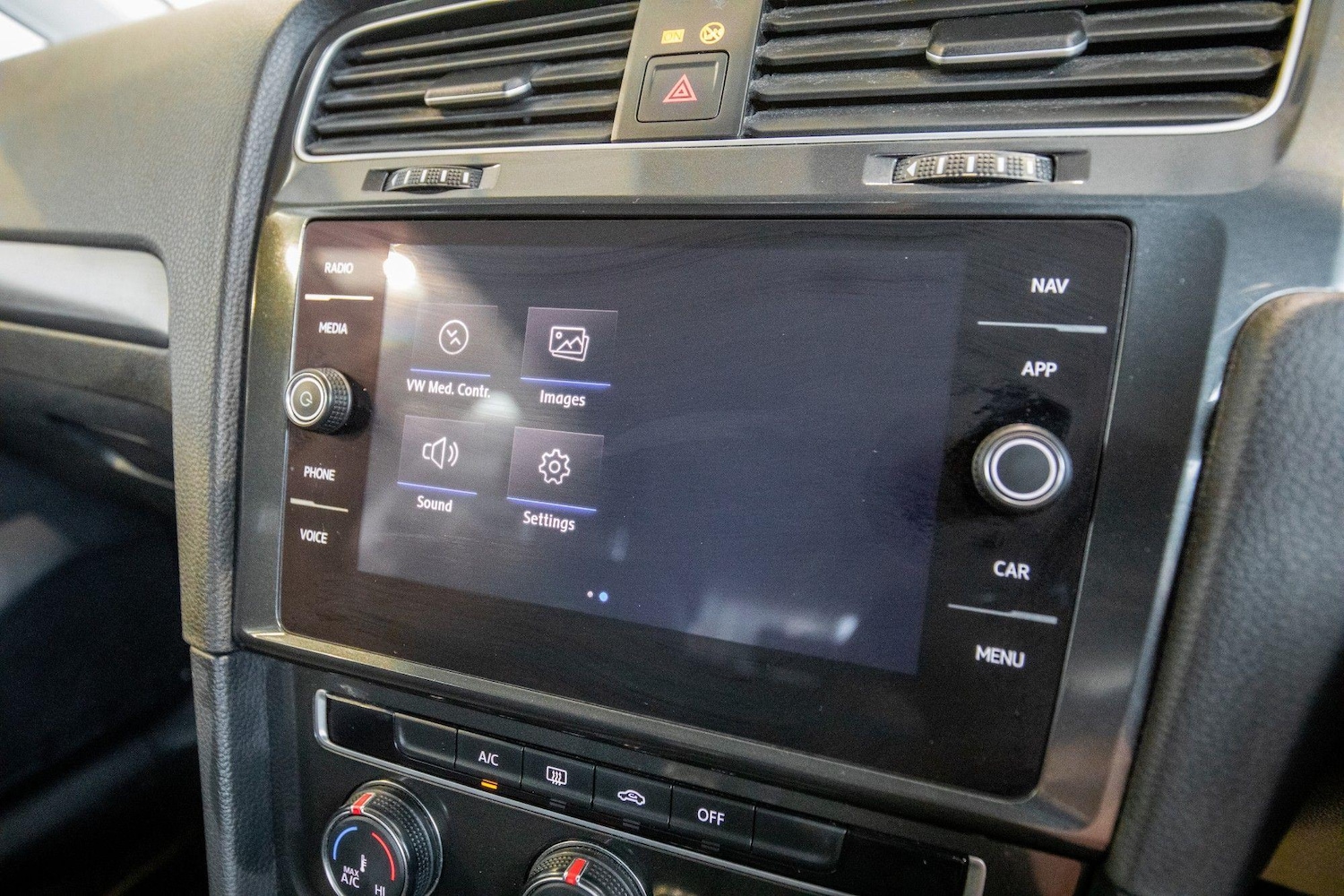 Used Volkswagen Golf for sale - 77396492: Photo 25