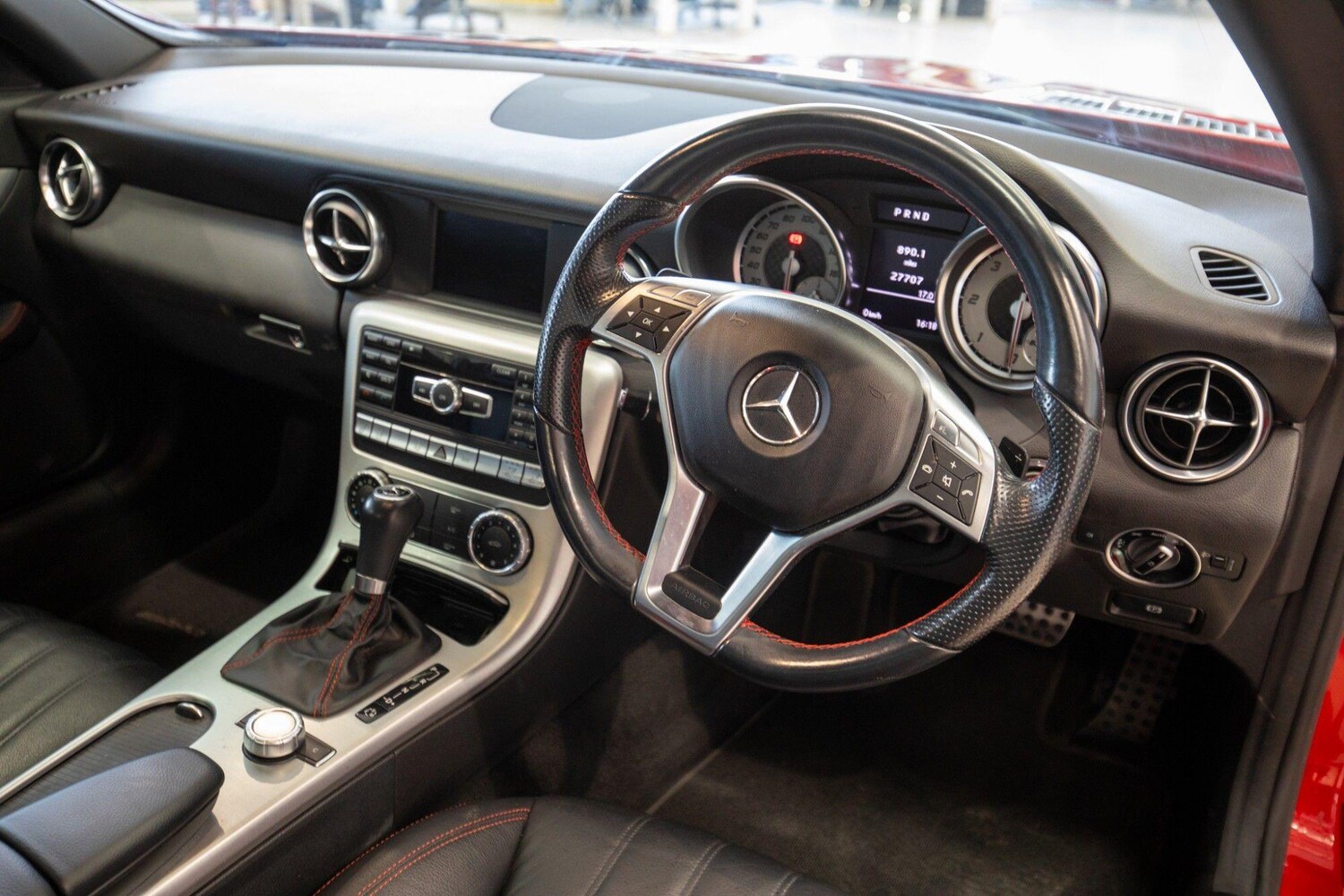 Used Mercedes-Benz SLK 2014 for sale - 77853447: Photo 2