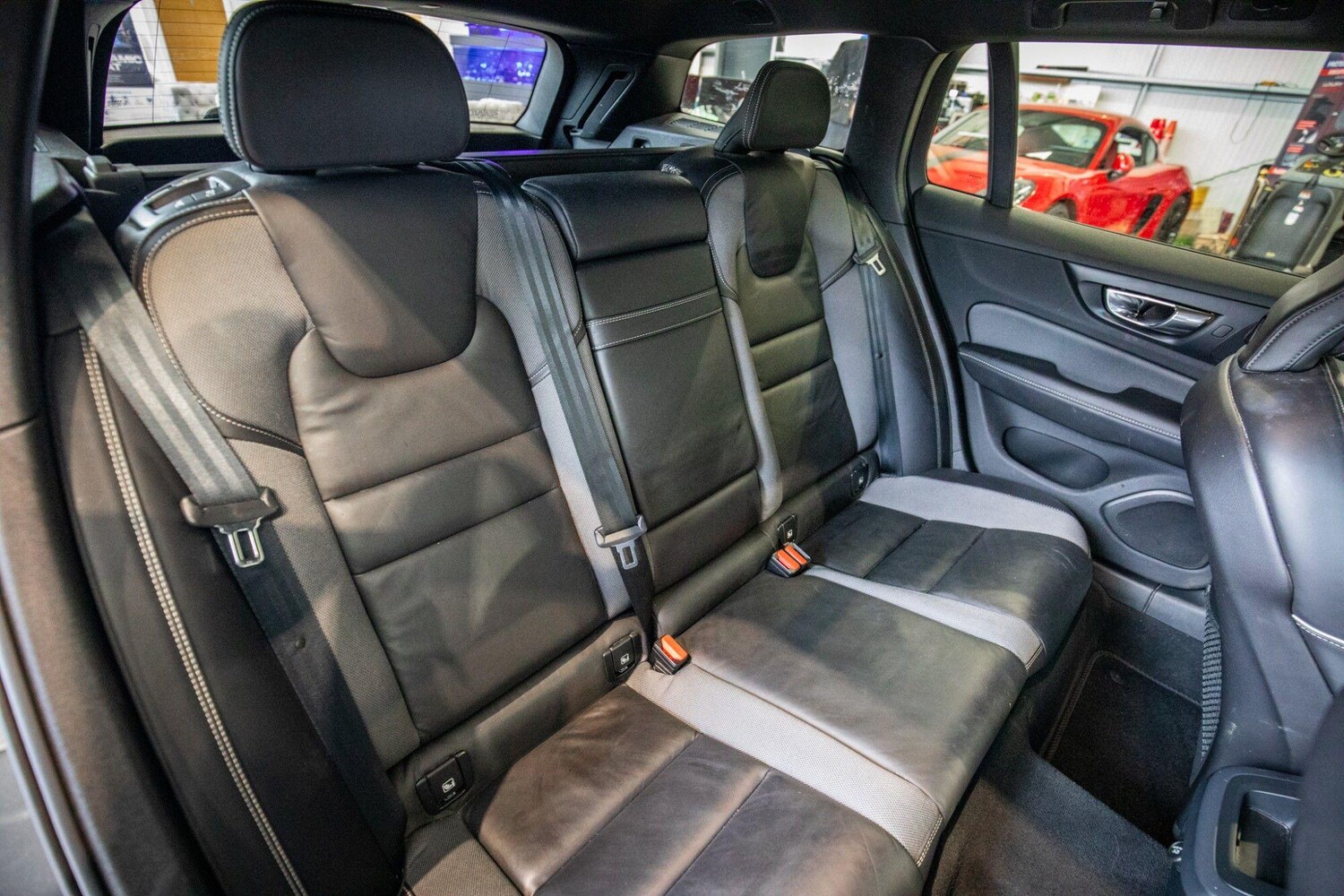 Used Volvo V60 for sale - 78214862: Photo 16