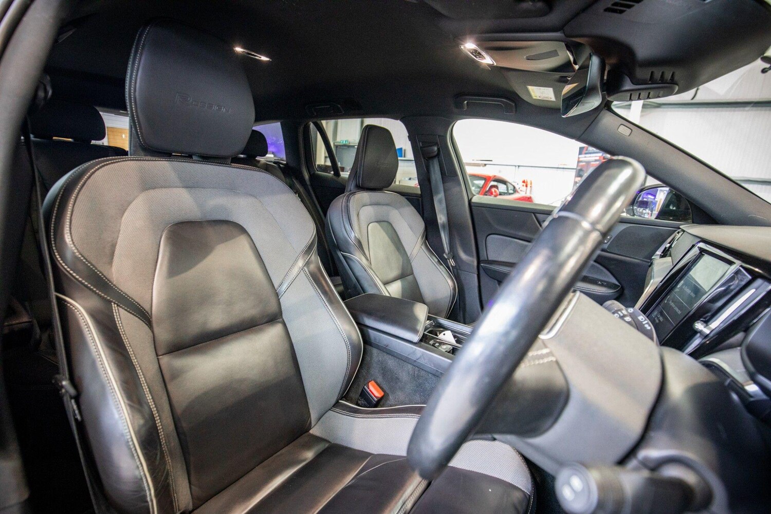 Used Volvo V60 for sale - 78214862: Photo 17