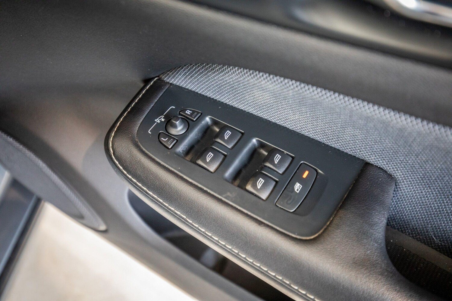 Used Volvo V60 for sale - 78214862: Photo 18