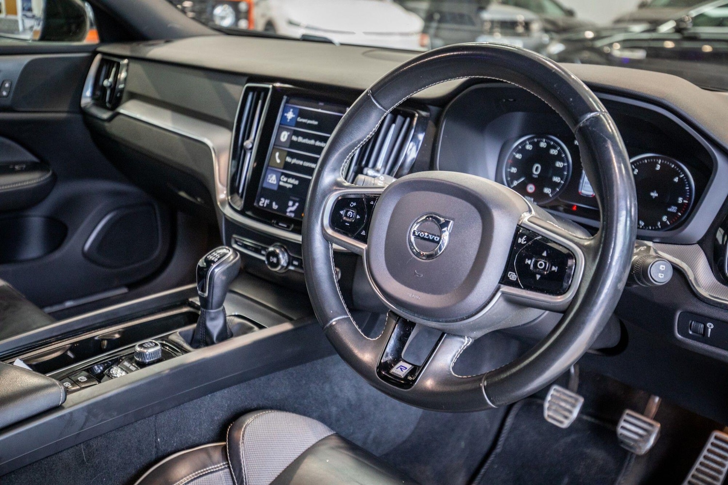 Used Volvo V60 for sale - 78214862: Photo 2