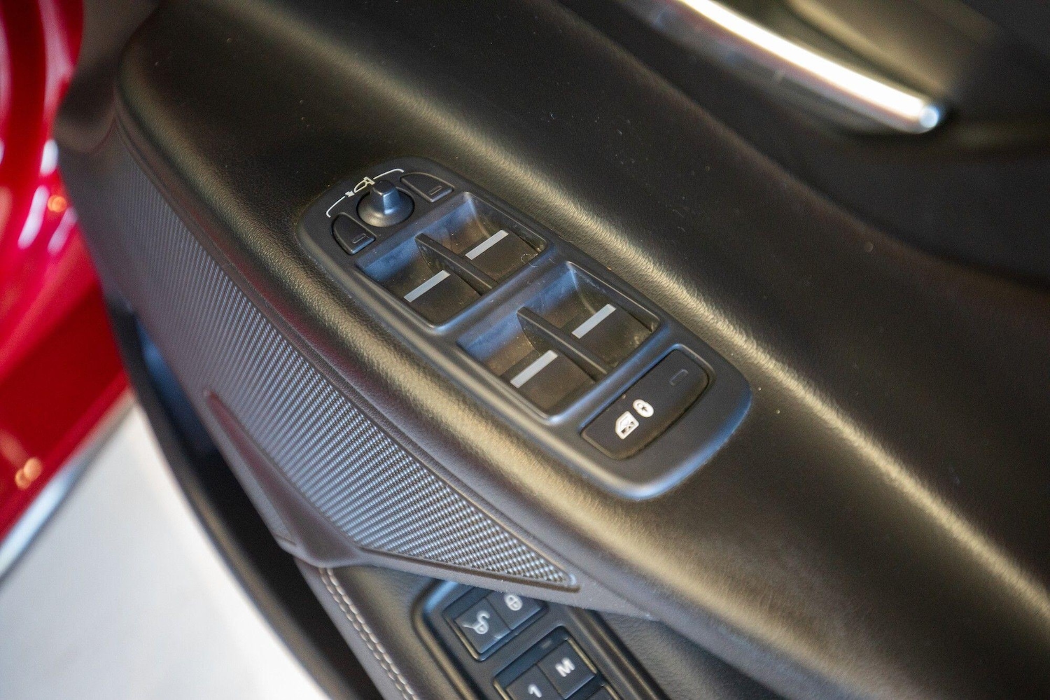 Used Jaguar XE 2016 for sale - 77658801: Photo 14