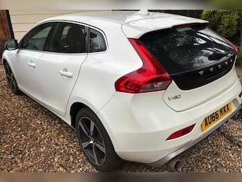 Used Volvo V40 2016 for sale - 78315336: Photo