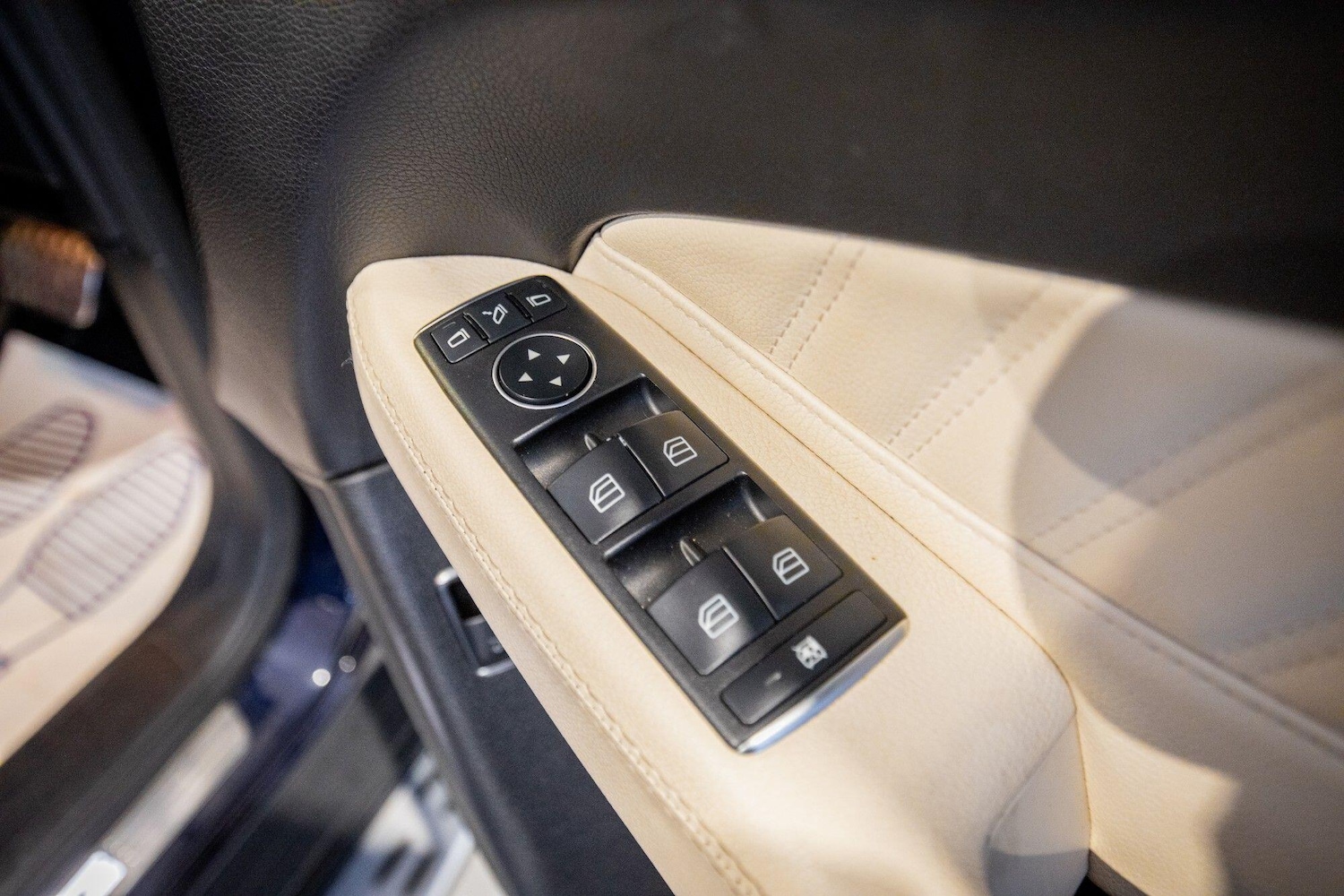 Used Mercedes-Benz GLE 2018 for sale - 77645835: Photo 24