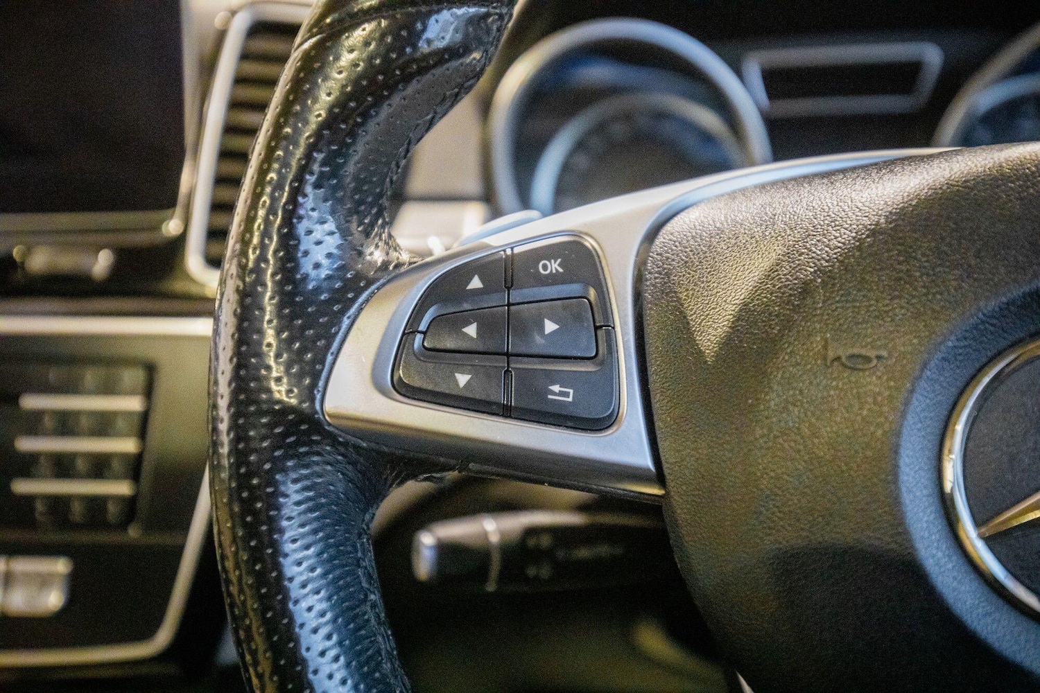 Used Mercedes-Benz GLE 2018 for sale - 77645835: Photo 27