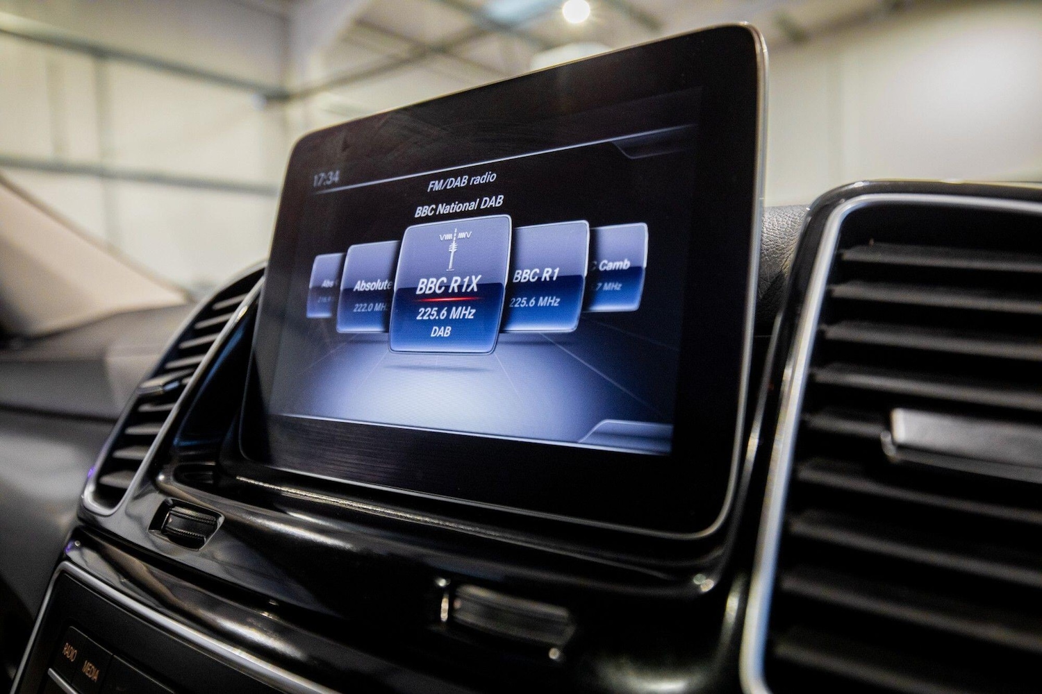 Used Mercedes-Benz GLE 2018 for sale - 77645835: Photo 33