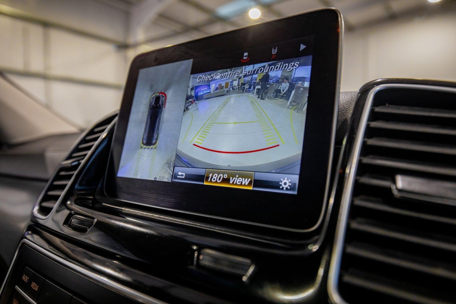 Used Mercedes-Benz GLE 2018 for sale - 77645835: Photo 35