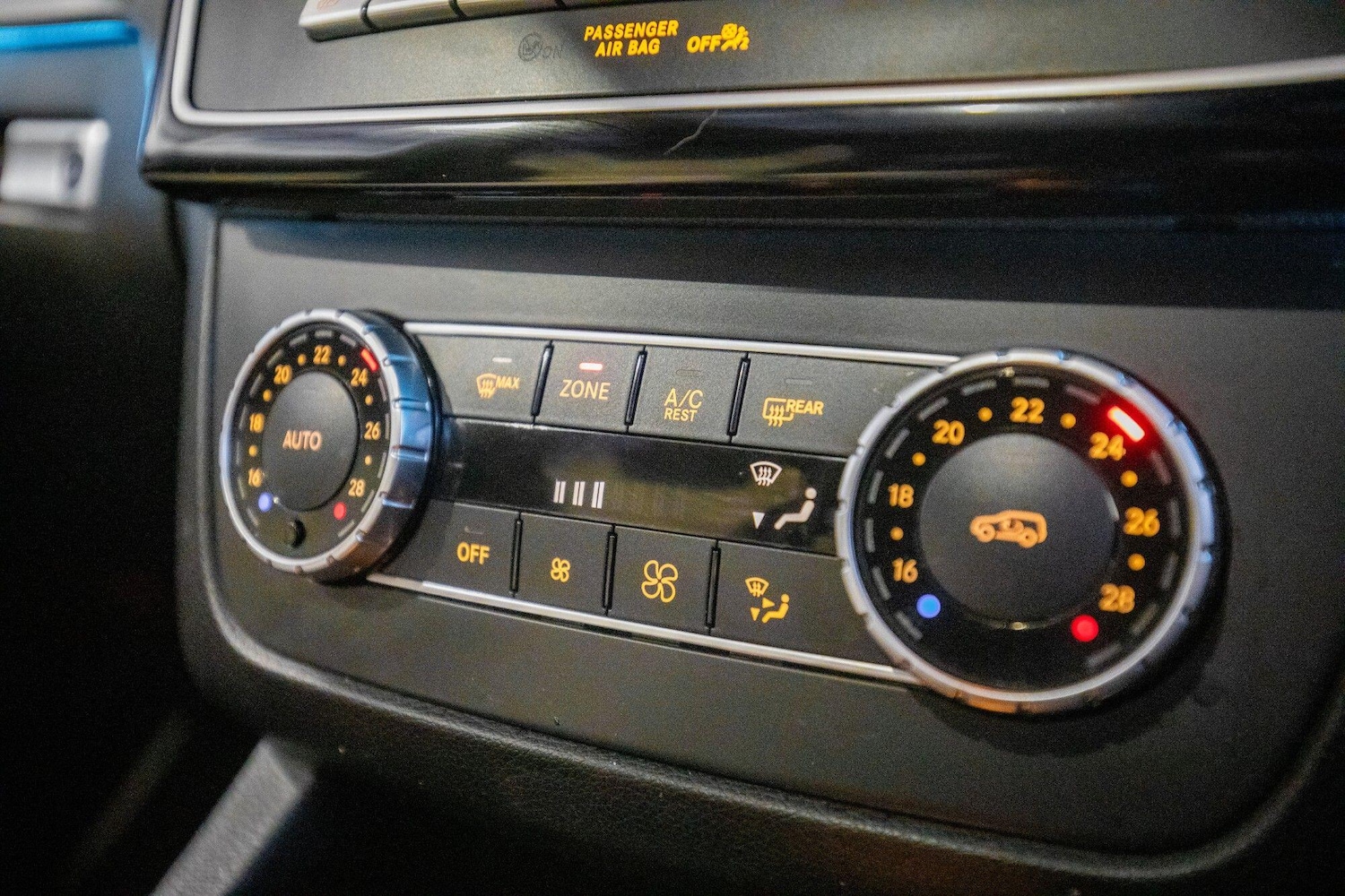 Used Mercedes-Benz GLE 2018 for sale - 77645835: Photo 38