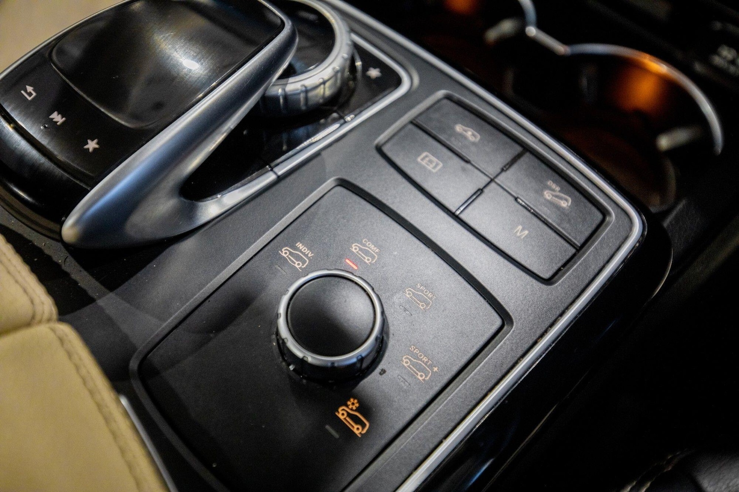 Used Mercedes-Benz GLE 2018 for sale - 77645835: Photo 40