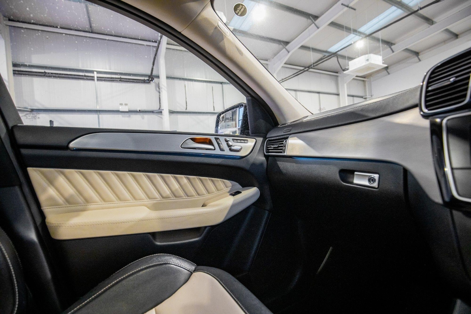 Used Mercedes-Benz GLE 2018 for sale - 77645835: Photo 43