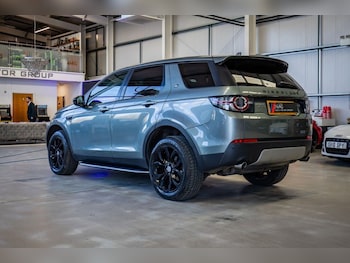 Used Land Rover Discovery Sport 2015 for sale - 78287471: Photo