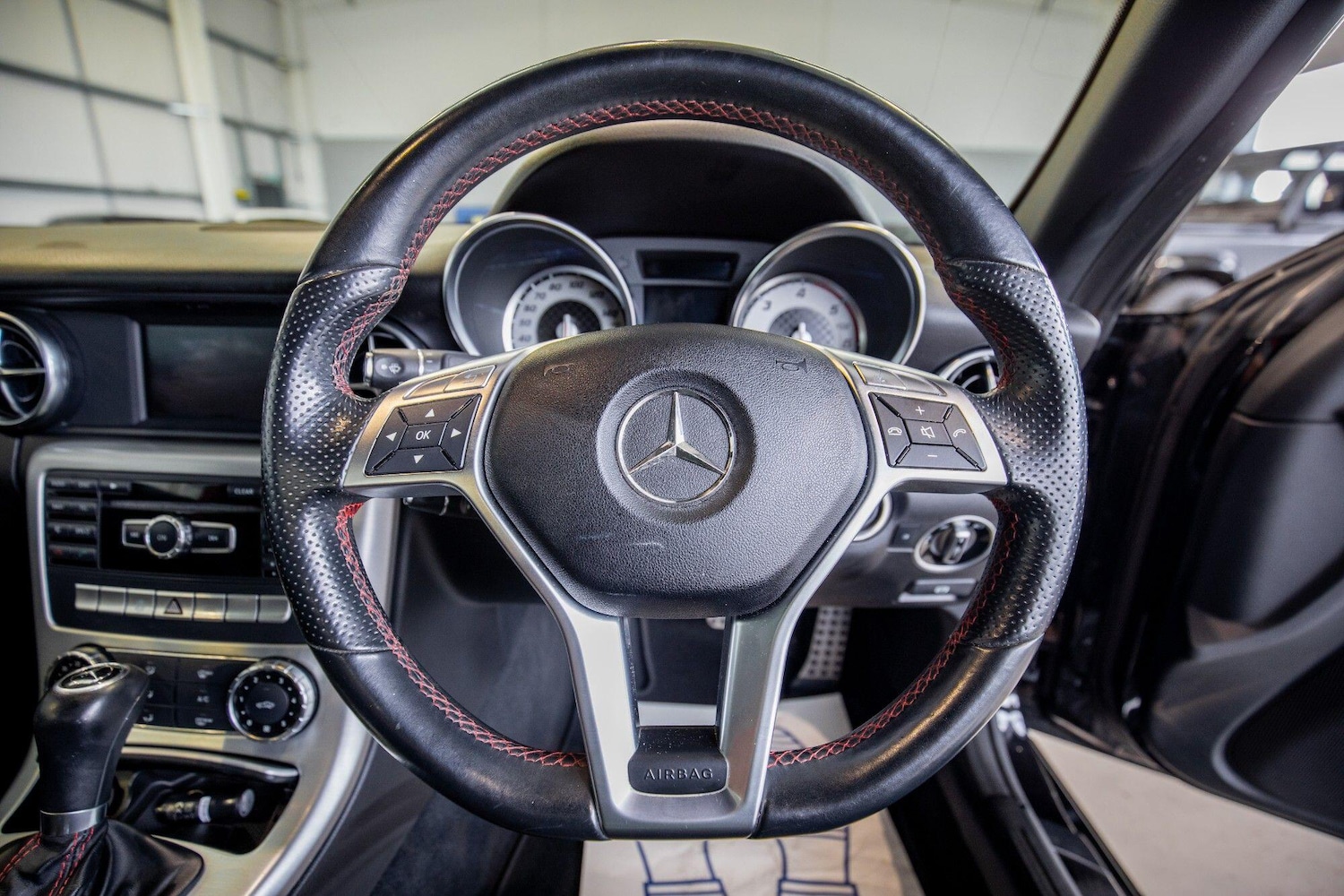 Used Mercedes-Benz SLK 2013 for sale - 76824044: Photo 18