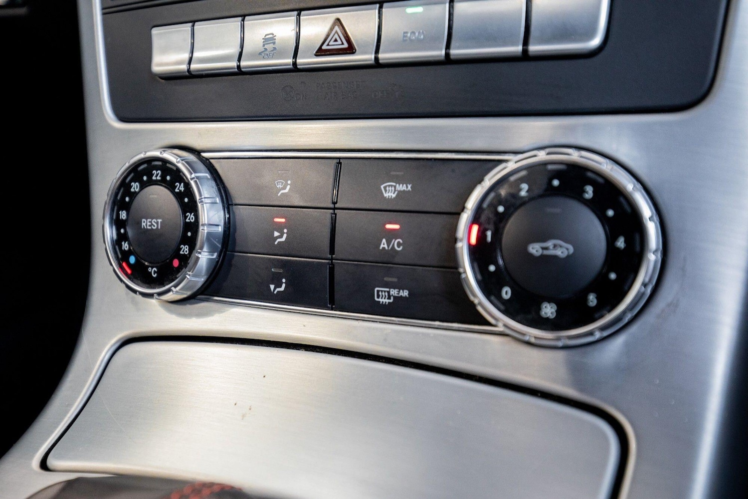 Used Mercedes-Benz SLK 2013 for sale - 76824044: Photo 25