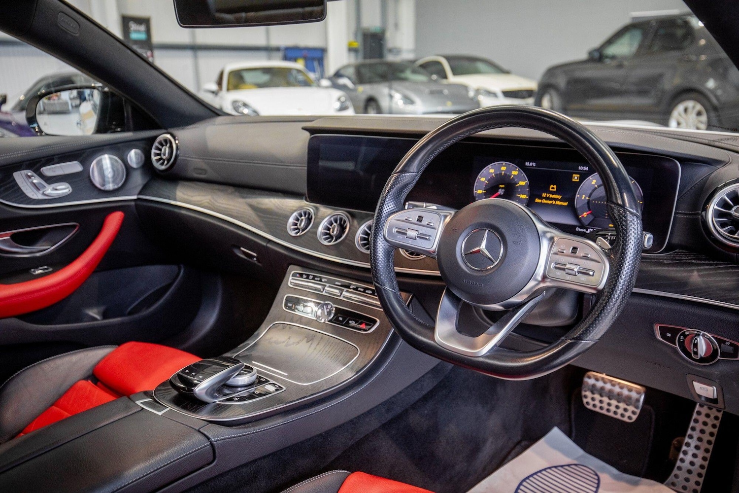 Used Mercedes-Benz E Class for sale - 76824510: Photo 2