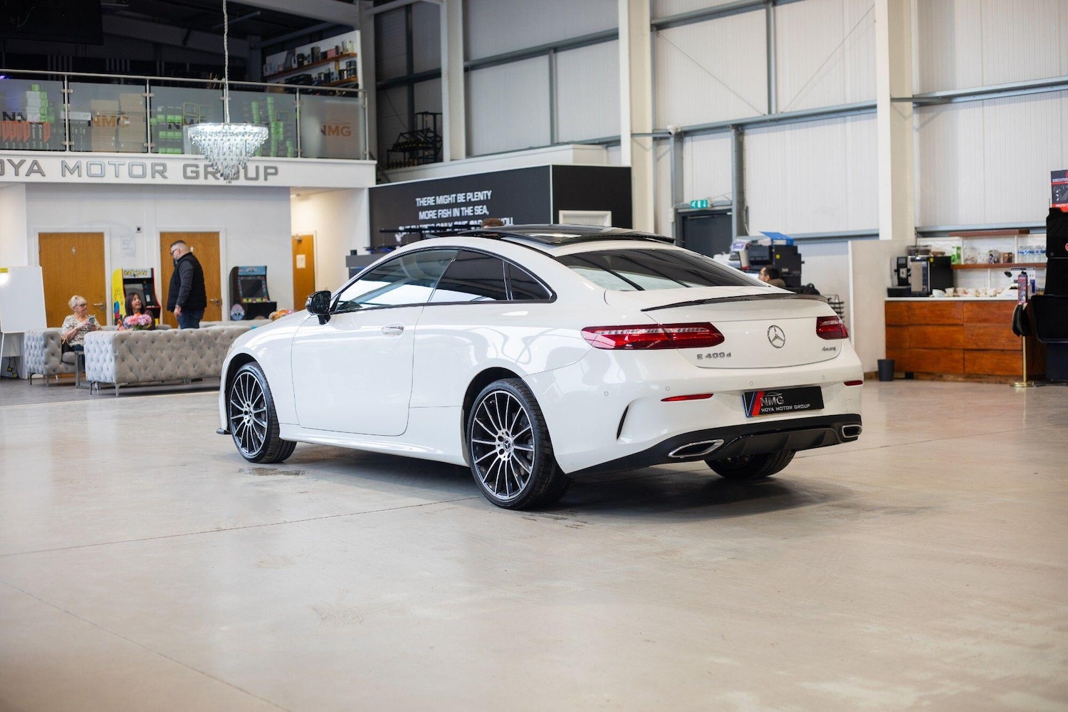 Used Mercedes-Benz E Class for sale - 76824510: Photo 4