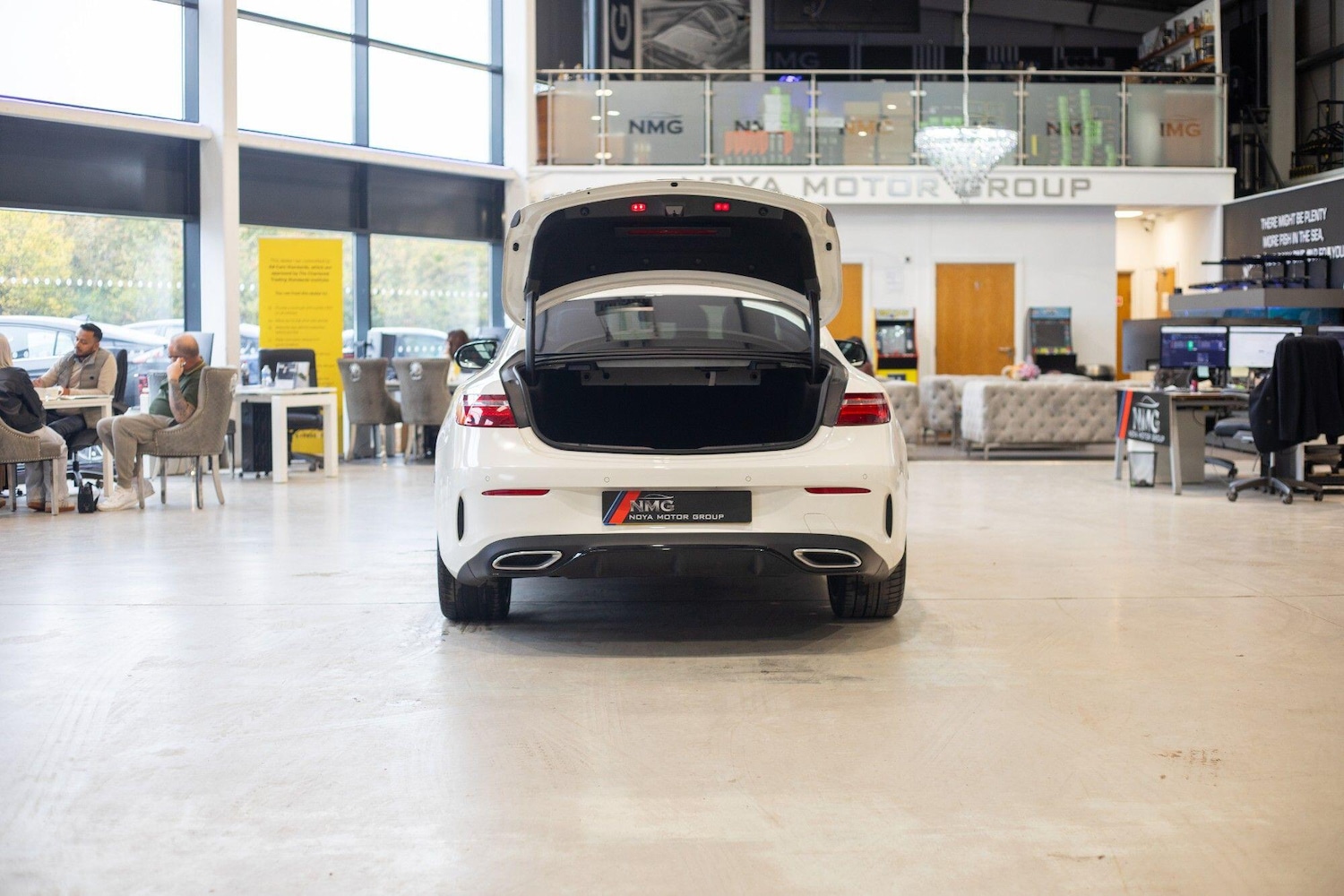 Used Mercedes-Benz E Class for sale - 76824510: Photo 51