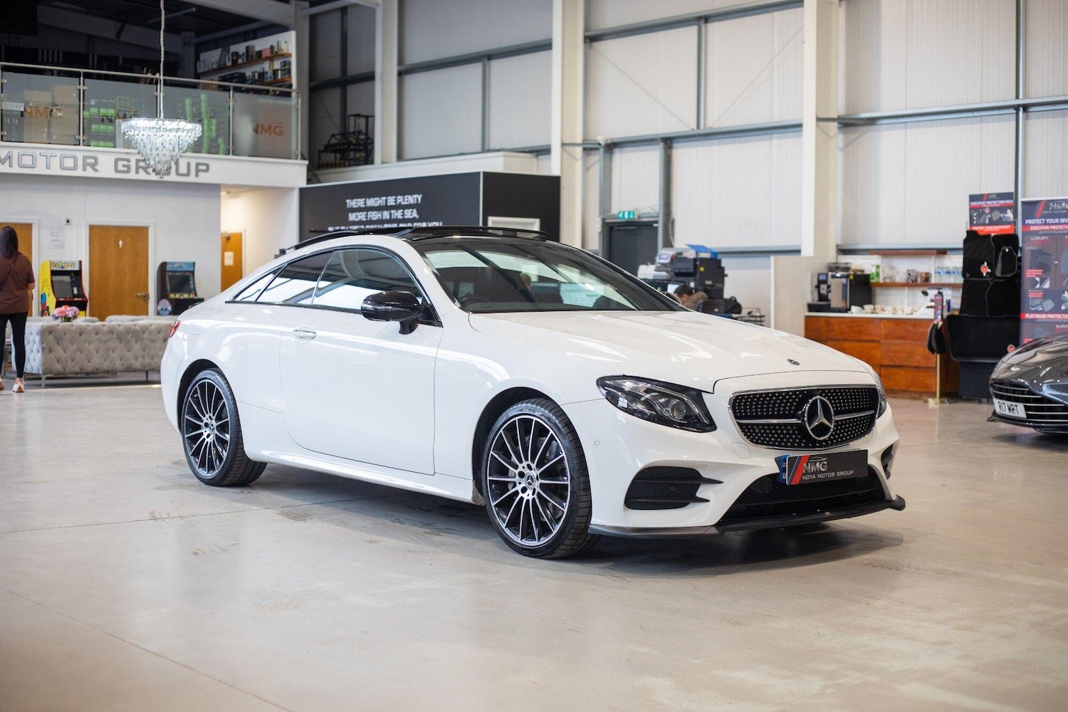 Used Mercedes-Benz E Class for sale - 76824510: Photo 8