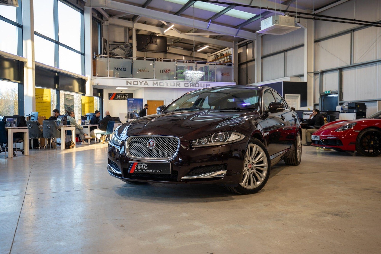 Used Jaguar XF 2014 for sale - 78156641: Photo 5