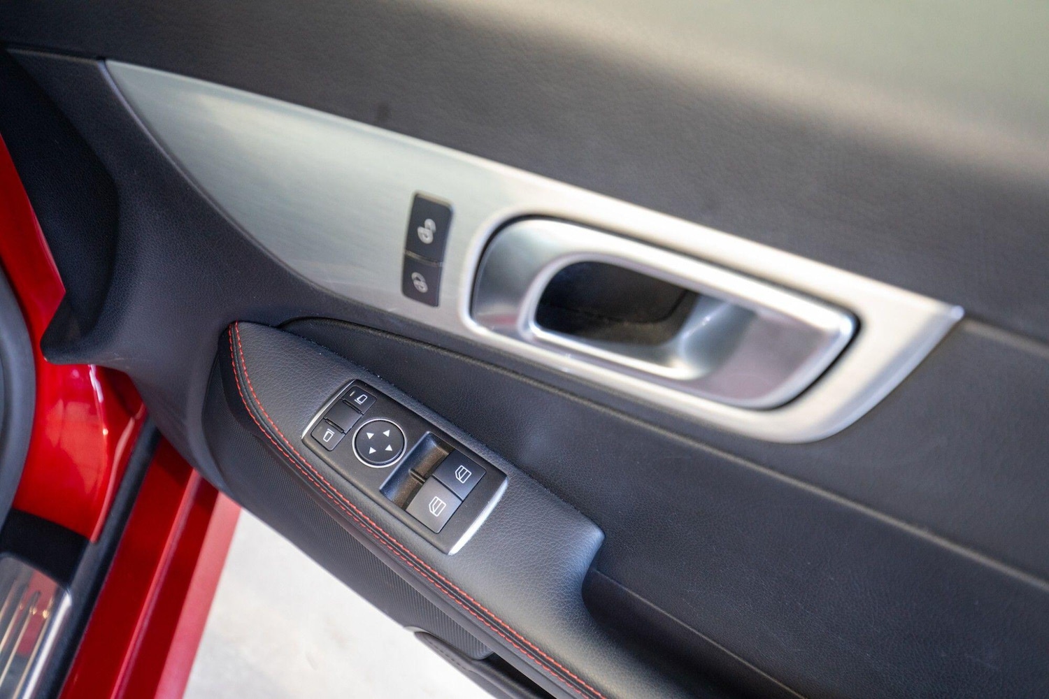 Used Mercedes-Benz SLK 2015 for sale - 78204910: Photo 17