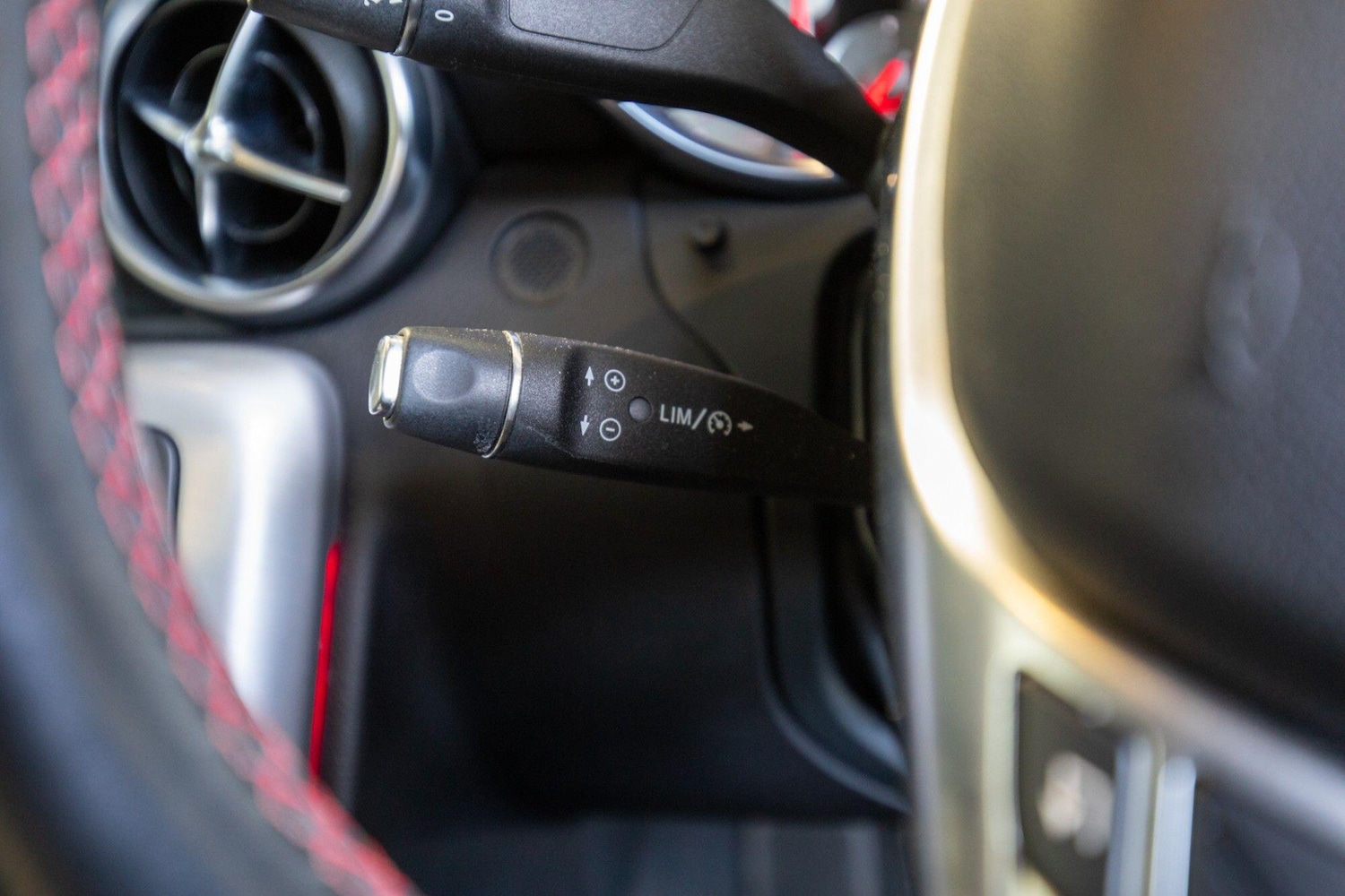 Used Mercedes-Benz SLK 2015 for sale - 78204910: Photo 21