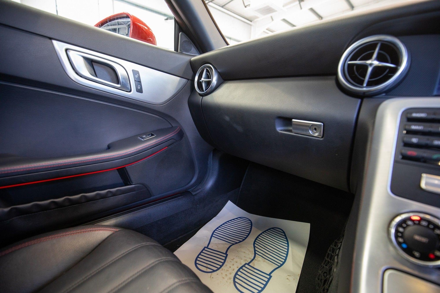 Used Mercedes-Benz SLK 2015 for sale - 78204910: Photo 27