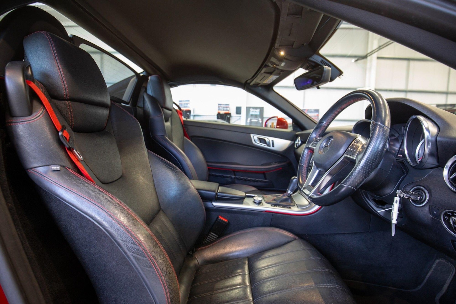 Used Mercedes-Benz SLK 2015 for sale - 78204910: Photo 3