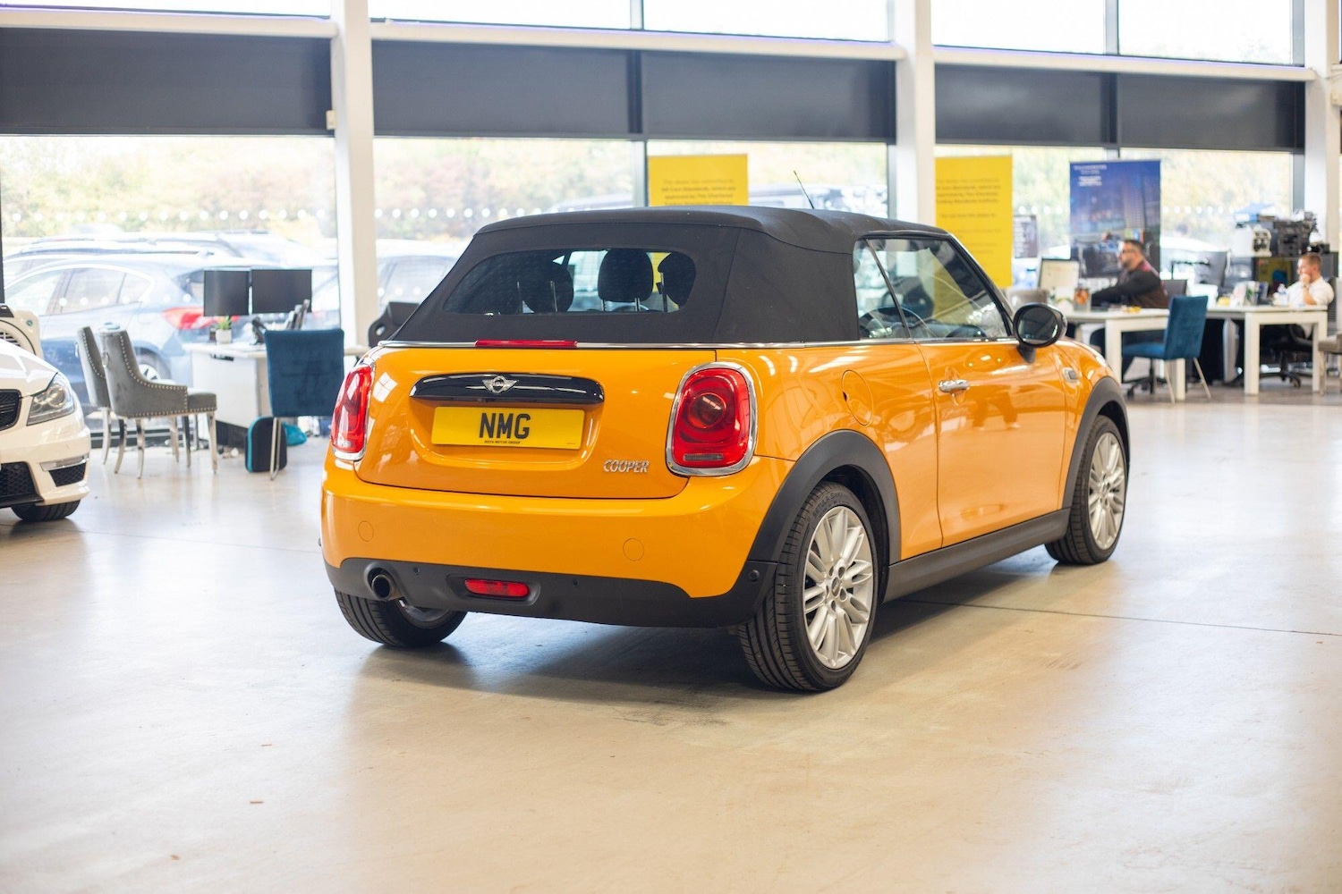 Used MINI Convertible 2016 for sale - 76823788: Photo 33