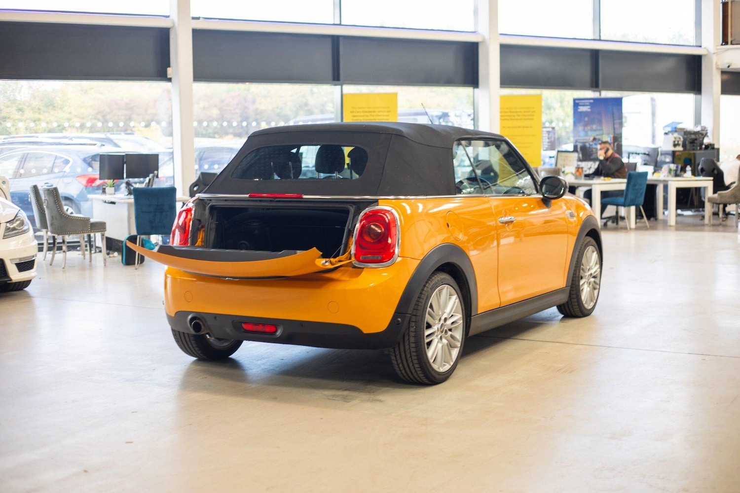 Used MINI Convertible 2016 for sale - 76823788: Photo 37