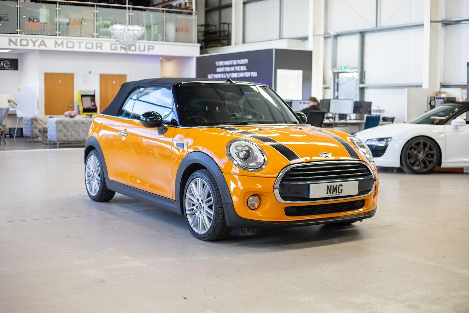 Used MINI Convertible 2016 for sale - 76823788: Photo 8