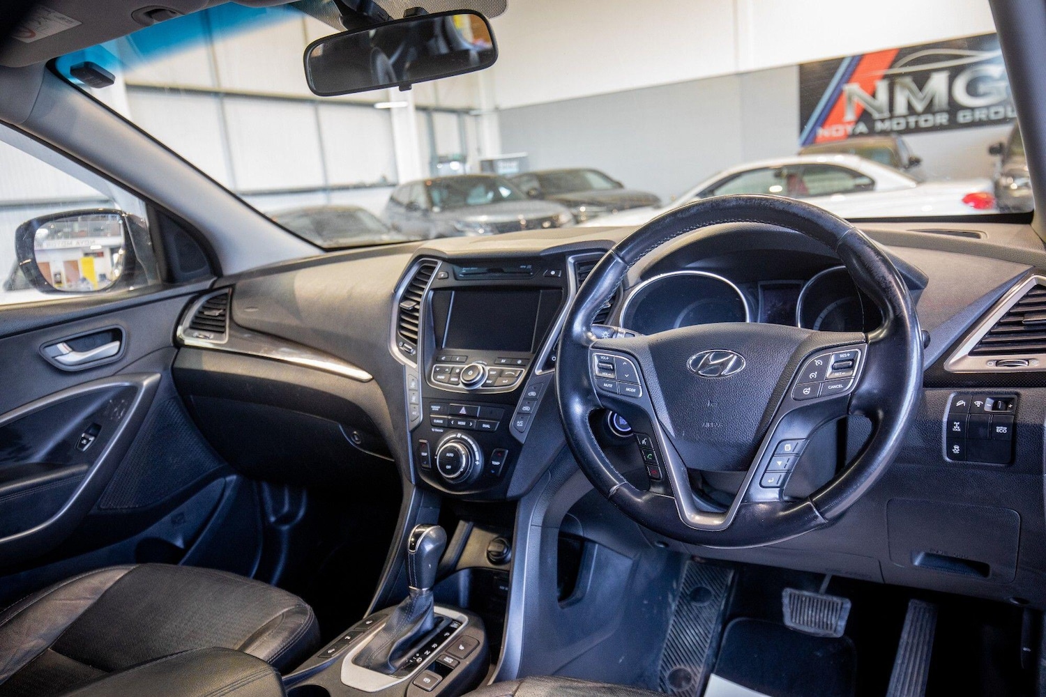 Used Hyundai Santa Fe 2014 for sale - 77352080: Photo 2