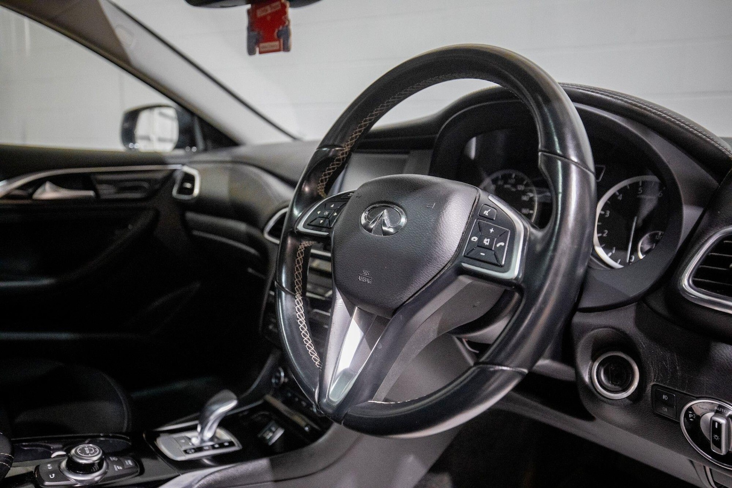 Used Infiniti QX30 2018 for sale - 77467951: Photo 16