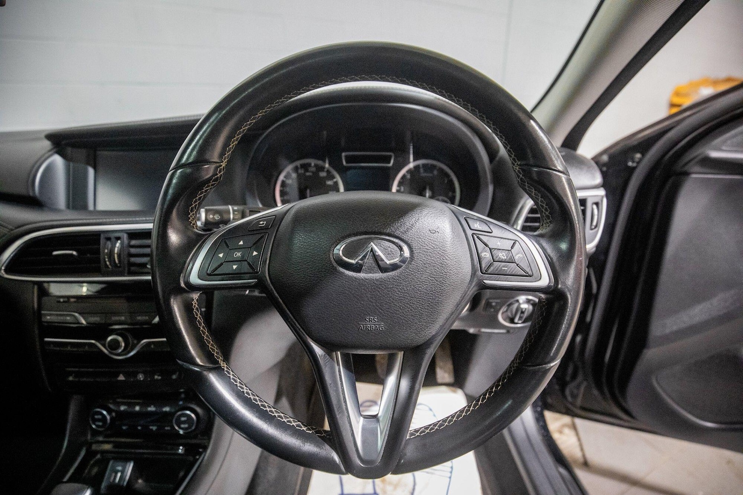 Used Infiniti QX30 2018 for sale - 77467951: Photo 17