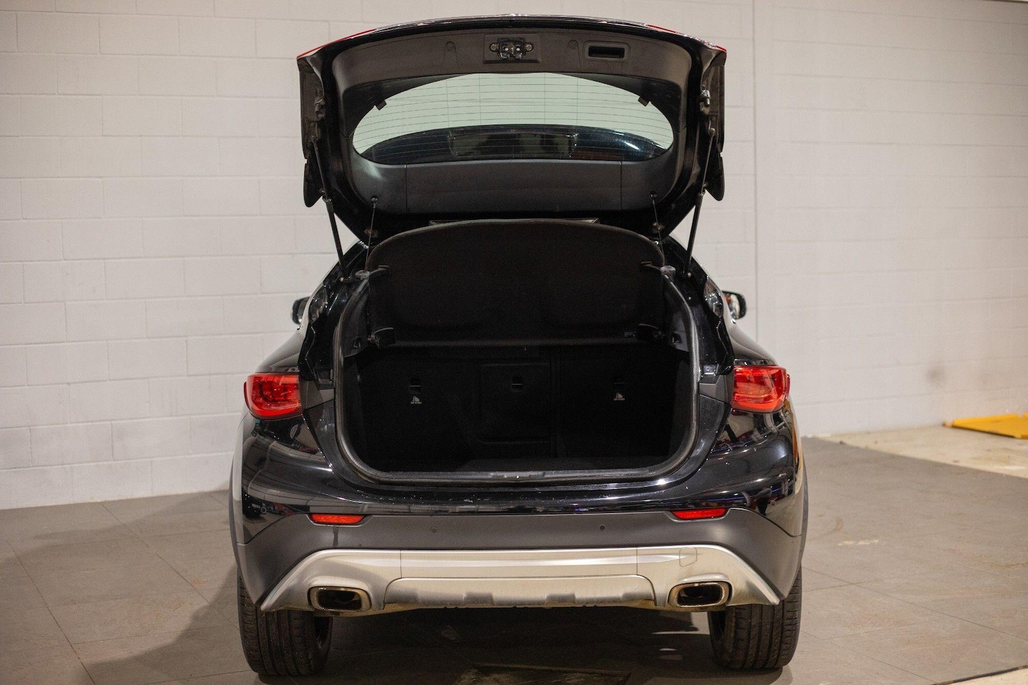 Used Infiniti QX30 2018 for sale - 77467951: Photo 36