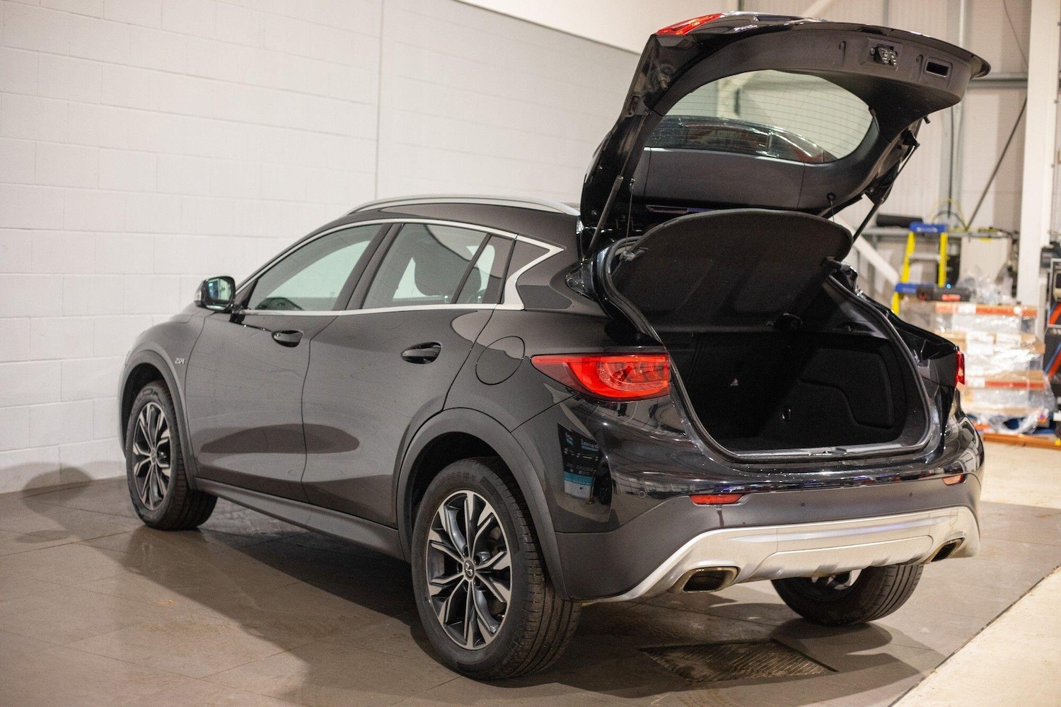 Used Infiniti QX30 2018 for sale - 77467951: Photo 37