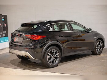 Used Infiniti QX30 2018 for sale - 77467951: Photo