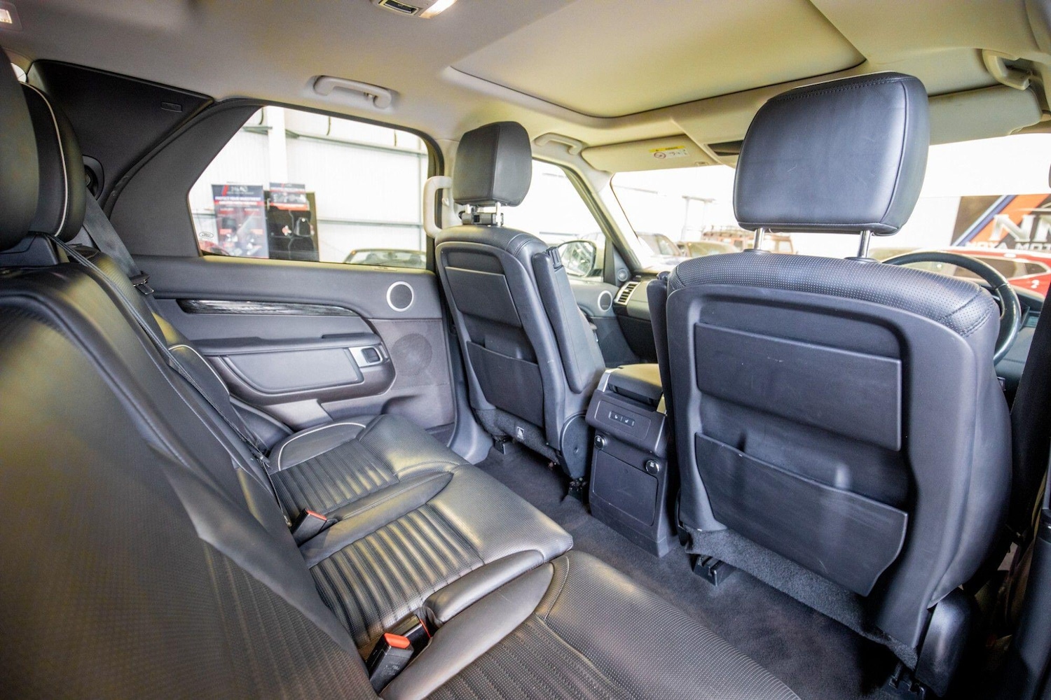 Used Land Rover Discovery 2017 for sale - 78148306: Photo 16