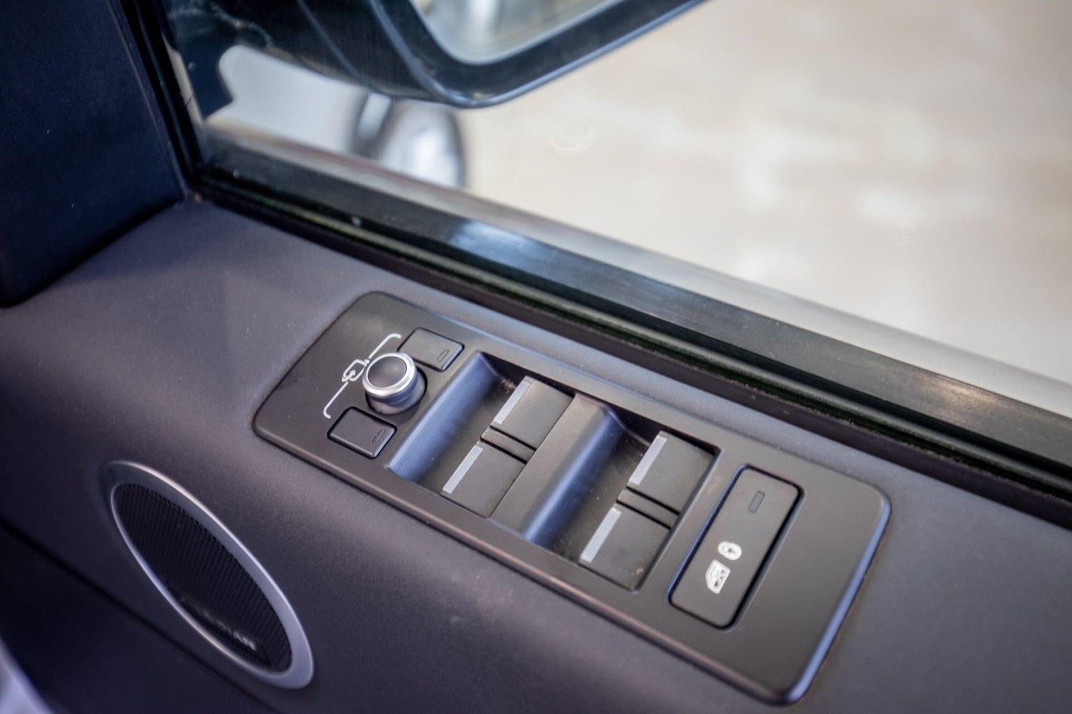 Used Land Rover Discovery 2017 for sale - 78148306: Photo 20