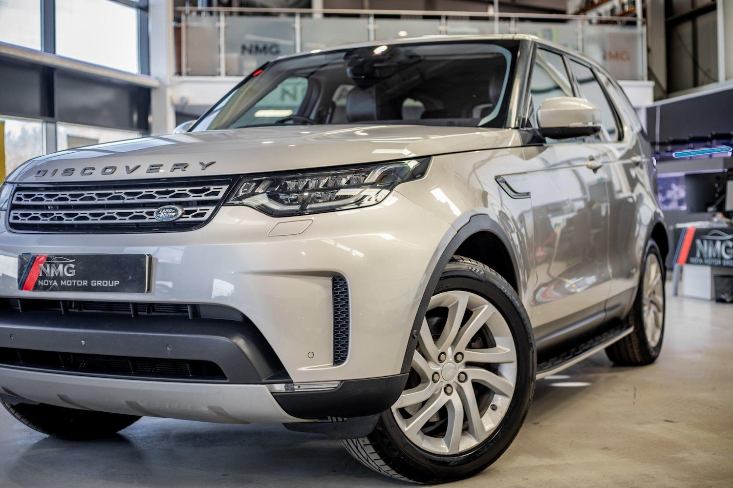 Used Land Rover Discovery 2017 for sale - 78148306: Photo 6