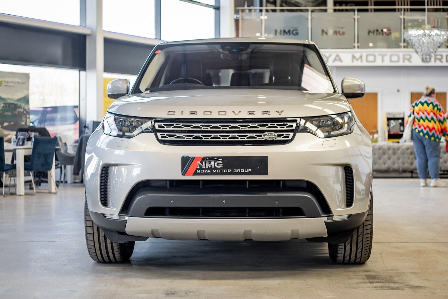 Used Land Rover Discovery 2017 for sale - 78148306: Photo 9