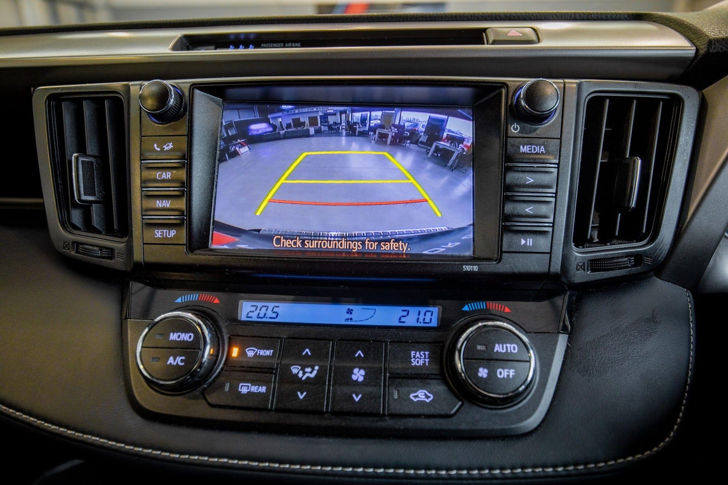 Used Toyota RAV4 for sale - 77809175: Photo 32