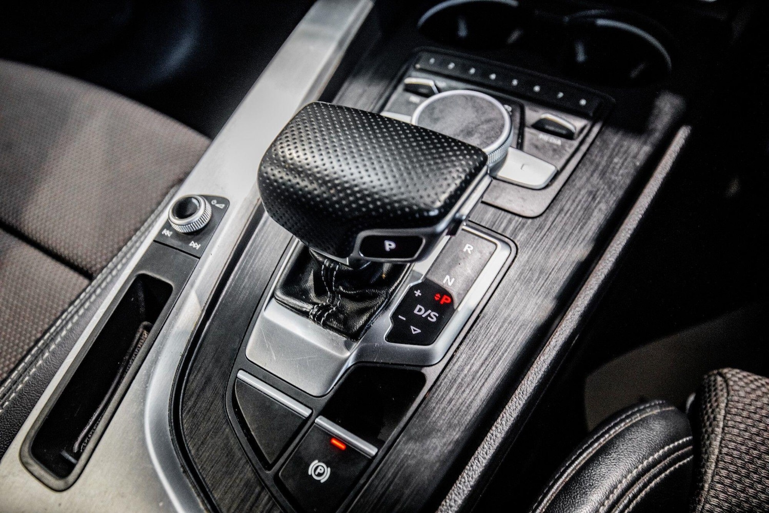 Used Audi A4 2017 for sale - 76913451: Photo 32